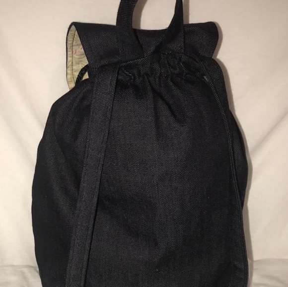 Backpack - Picture 3 of 6